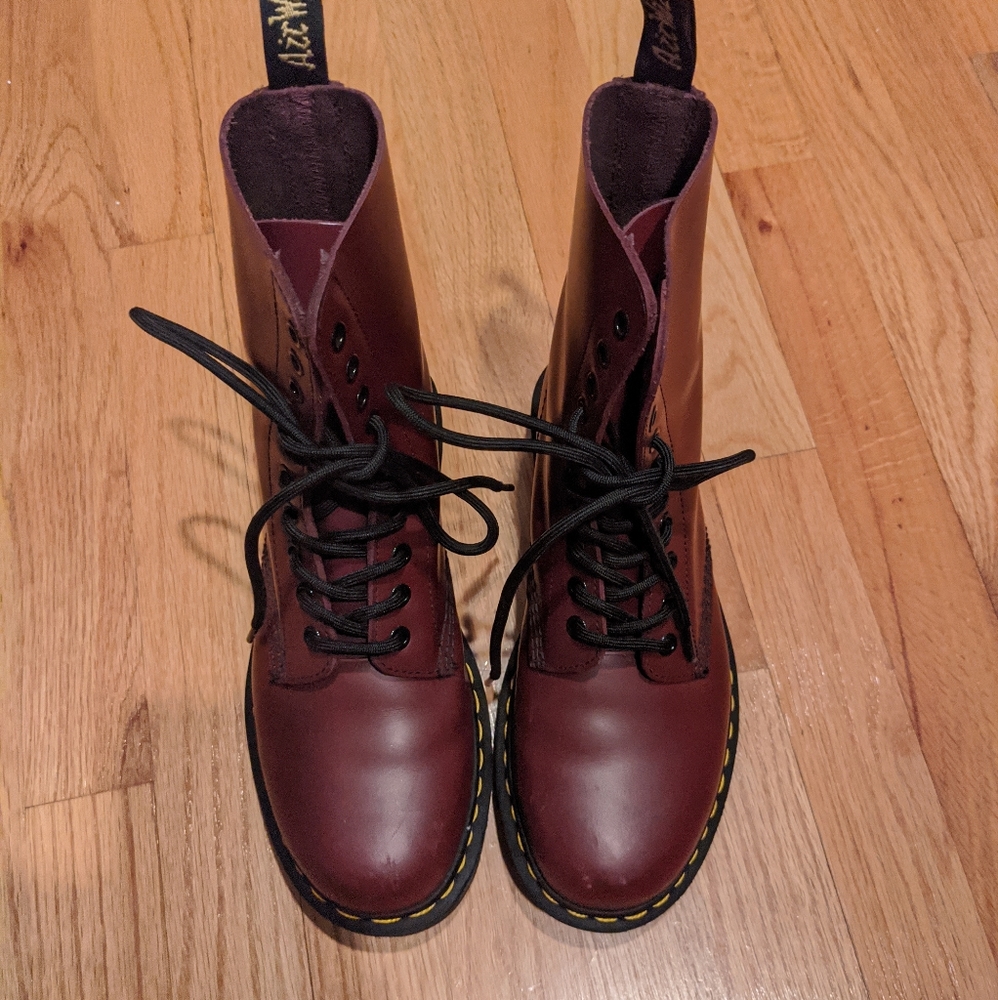 Dr. Martens Cherry Red Leather Lace up Boots size 38/8